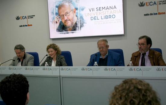 Presentación de la VII Semana Universitaria del Libro dedicada al escritor Juan José Téllez