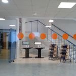 Vinilos en cristaleras mostrador (JER)